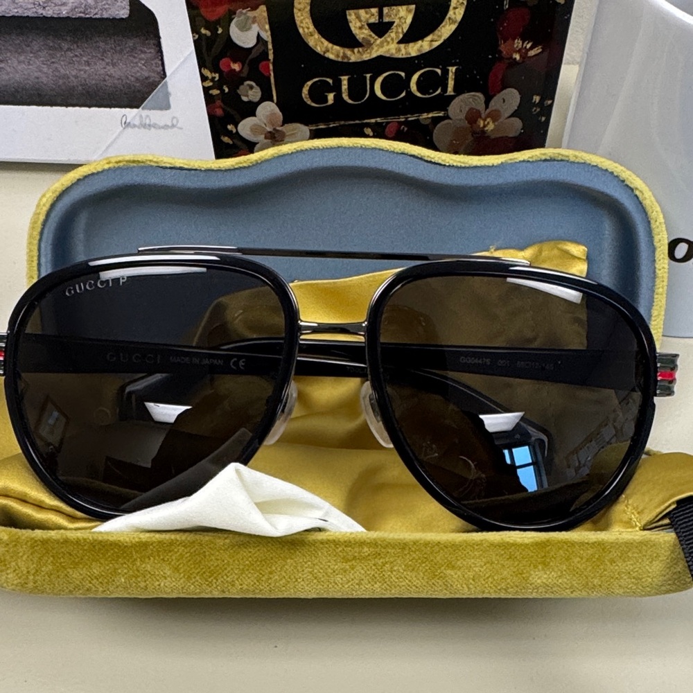 Gucci Black Aviator Sunglasses with Dark Smoke Lenses
